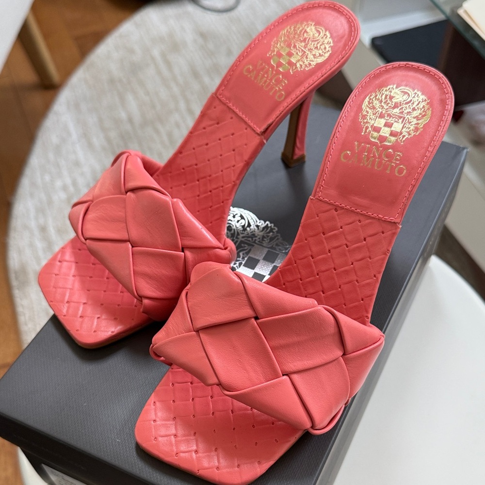 Vince Camuto Coral Woven Slide Heels Women’s size 7.5M